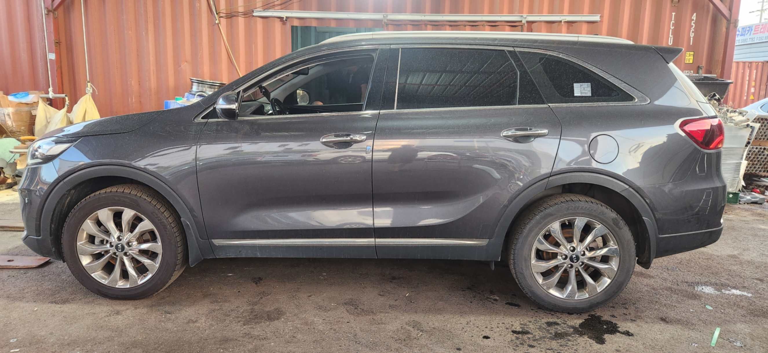 Carify Korea car delivery photo